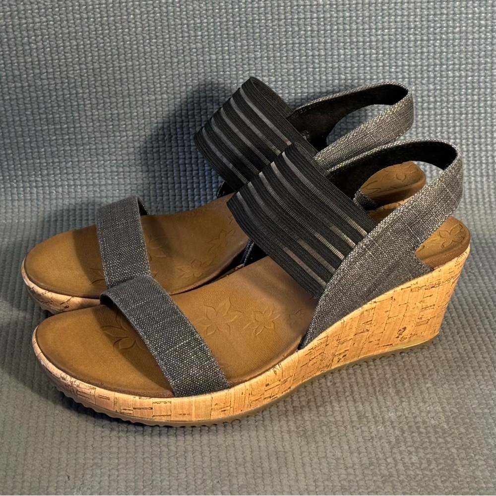 SKECHERS Cali Beverlee Smitten Kitten #SN 38527 Women's Black Wedge Sandals Sz 9